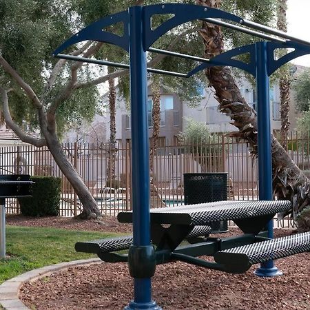 Gorgeous Home Away From Home Las Vegas Exterior foto