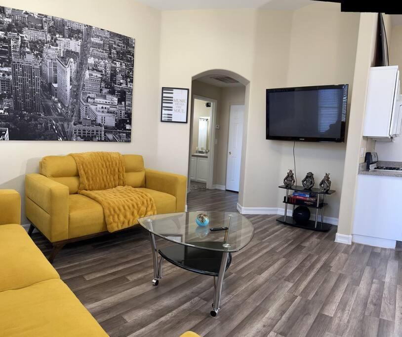 Gorgeous Home Away From Home Las Vegas Exterior foto