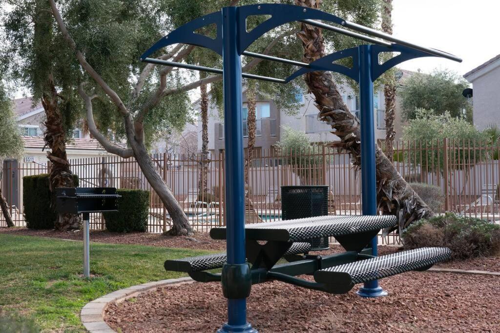 Gorgeous Home Away From Home Las Vegas Exterior foto